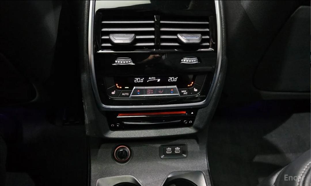 (G07) xDrive 30d Design Pure Excellence 6-Seater