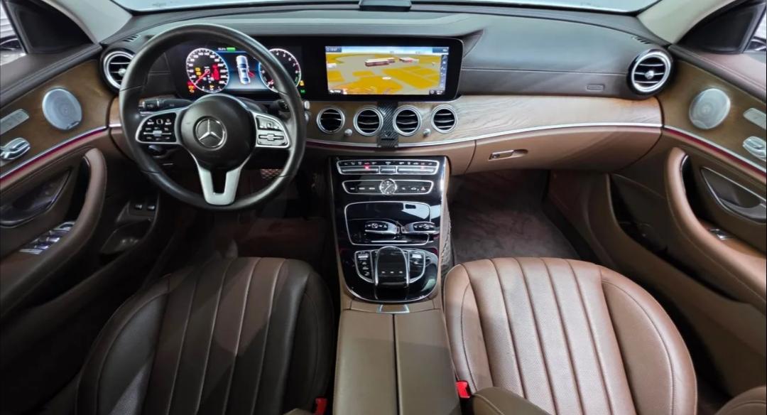 Mercedes-Benz E-Class W213 E300e Exclusive