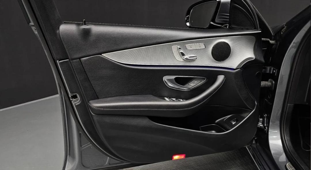 Mercedes-Benz E-Class W213 E200 Avantgarde
