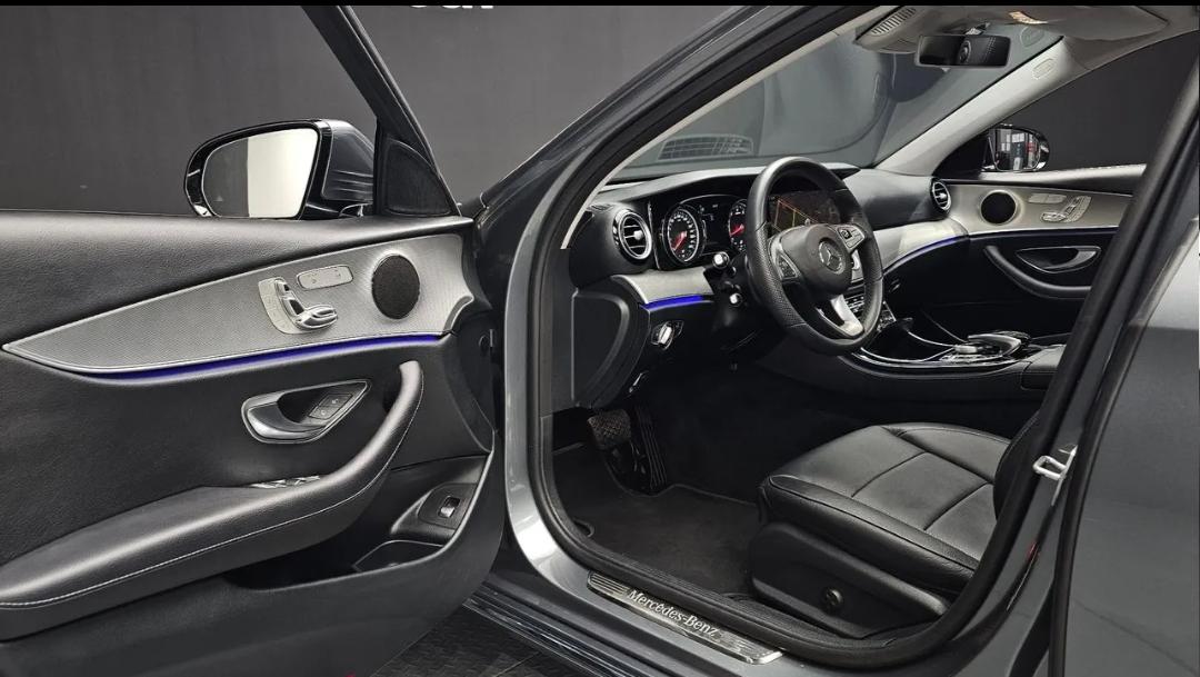 Mercedes-Benz E-Class W213 E200 Avantgarde