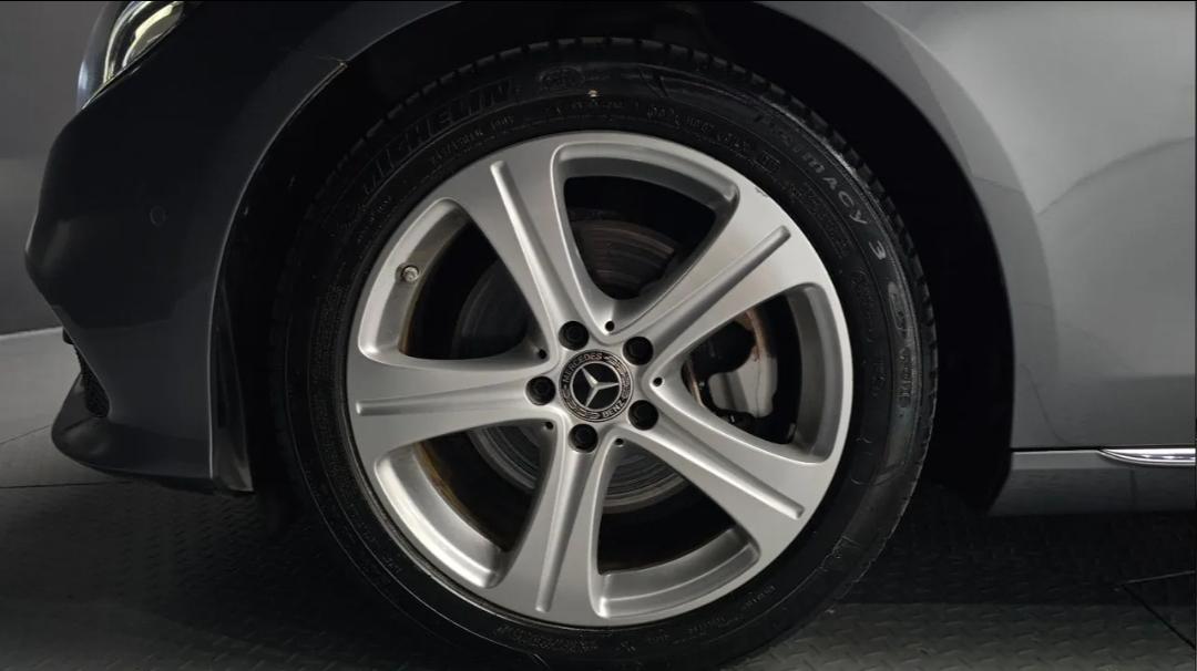 Mercedes-Benz E-Class W213 E200 Avantgarde