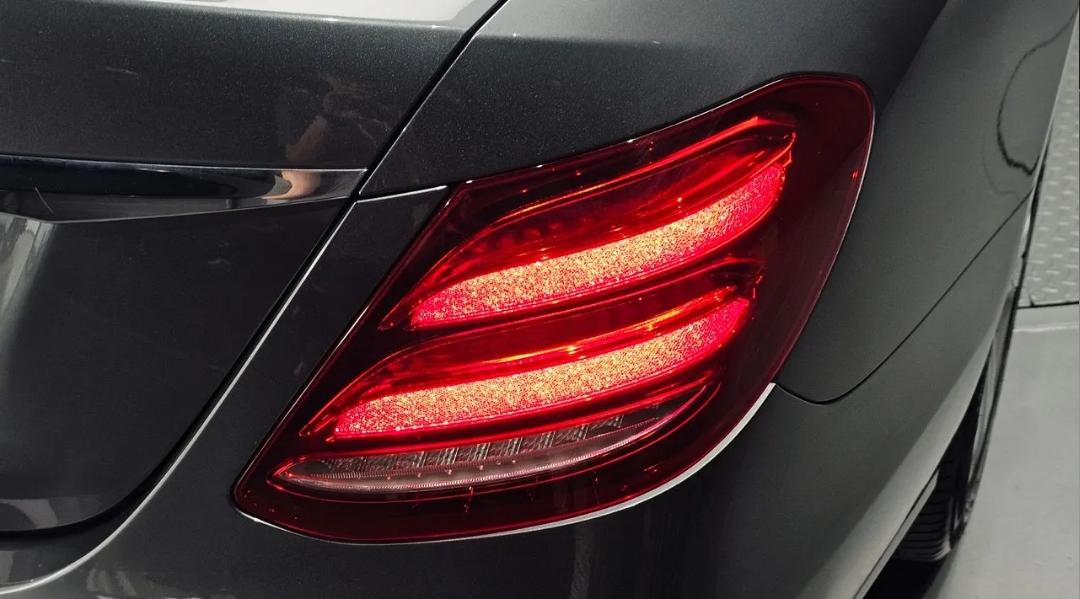 Mercedes-Benz E-Class W213 E200 Avantgarde
