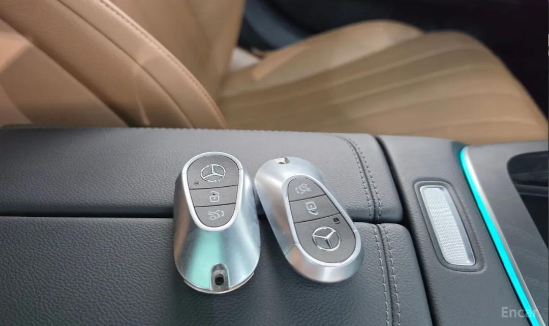 Mercedes-Benz E-Class W214 E300 4MATIC AMG Line