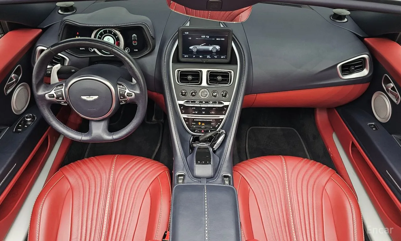 Aston Martin DB11 4.0 V8 Volante
