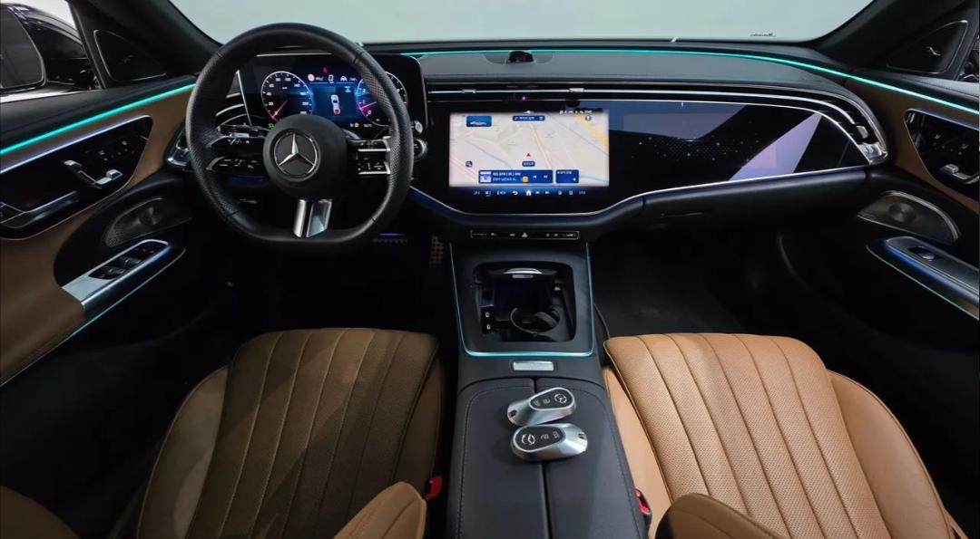 Mercedes-Benz E-Class W214 E300 4MATIC AMG Line
